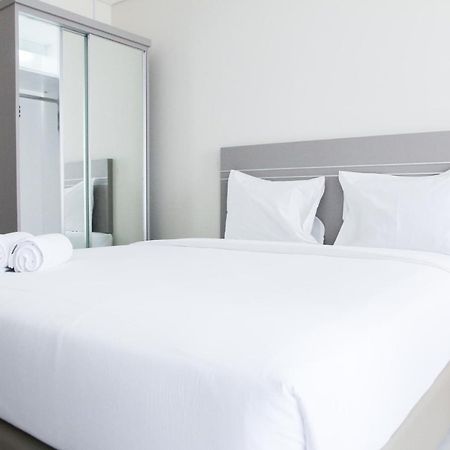 Cozy Studio Apartment At Elpis Residence By Travelio จาการ์ตา ภายนอก รูปภาพ